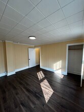 325 Main St in Mayfield, PA - Building Photo - Building Photo