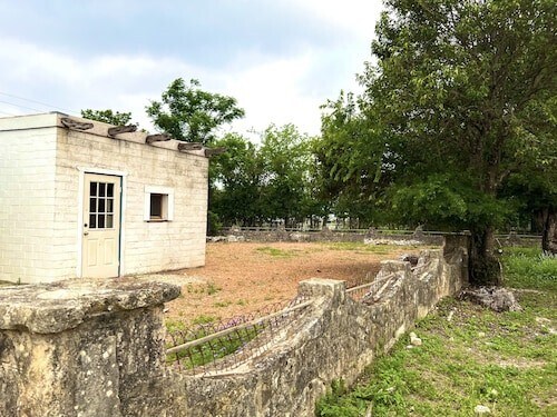 property at 14254 TX-16