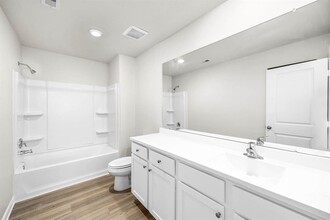 6402 Summer Pass Dr in Houston, TX - Building Photo - Building Photo
