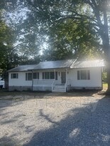 103 Holmes Ct in Spotsylvania, VA - Building Photo