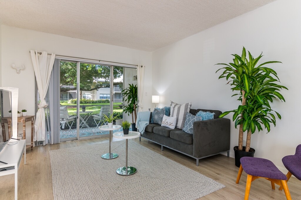 Waterford Apartments Boca Raton