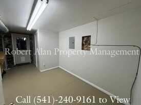 916 SE Byers Ave in Pendleton, OR - Building Photo