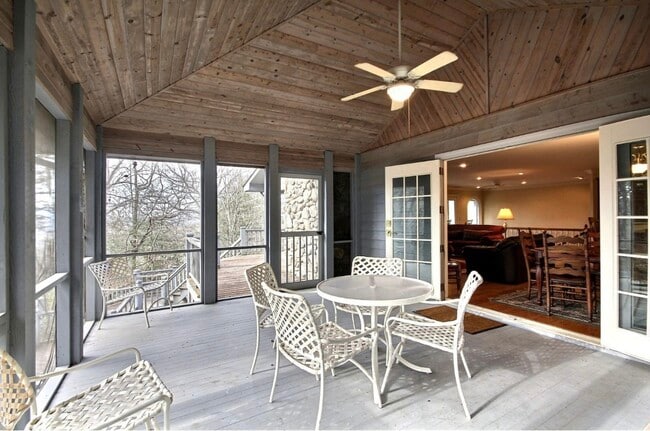 462 Chalet Village Dr in Dillard, GA - Building Photo - Building Photo