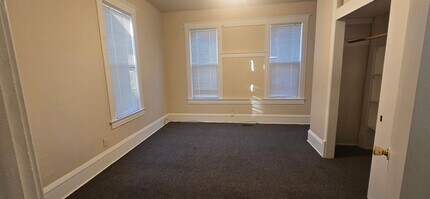 1527 N Main St in Decatur, IL - Building Photo - Building Photo