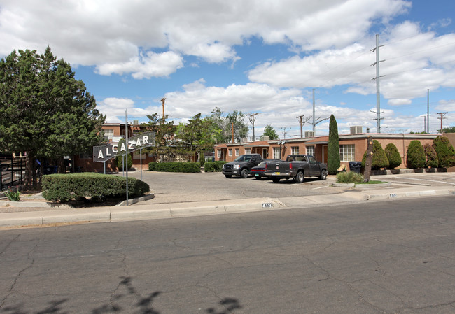 409-413 Alcazar St SE in Albuquerque, NM - Building Photo - Building Photo