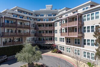 33 North Apartments in San Rafael, CA - Building Photo - Building Photo