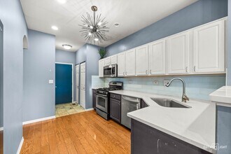 612 Waterview Ct in Naperville, IL - Building Photo - Building Photo