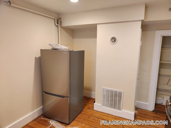 24 Centennial Pl in Framingham, MA - Building Photo - Building Photo