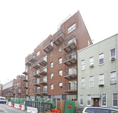 376-382 Wallabout St in Brooklyn, NY - Building Photo - Building Photo