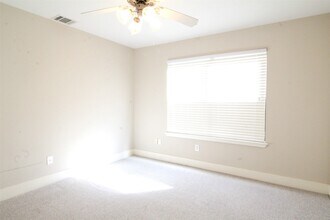 3031 Buttercup St in Houston, TX - Foto de edificio - Building Photo