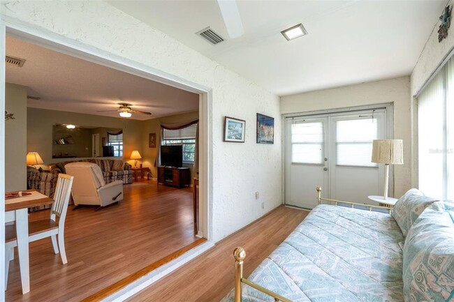 1814 Fox Hunt Dr in Sun City Center, FL - Building Photo - Building Photo