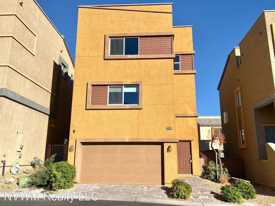 3828 N Celcius Pl in Las Vegas, NV - Building Photo