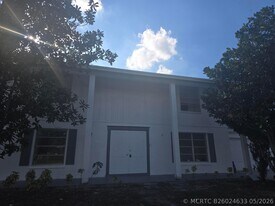 1243 Kinglet Terrace in Wellington, FL - Building Photo