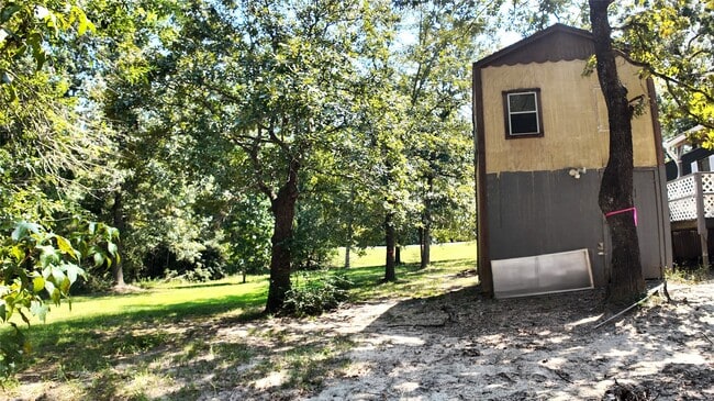 property at 251 Oakdale Dr