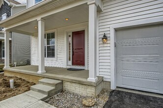 6706 Boone Dr in Shawnee Hills, OH - Foto de edificio - Building Photo