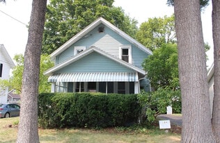 104 Lynhurst Ave in Syracuse, NY - Building Photo