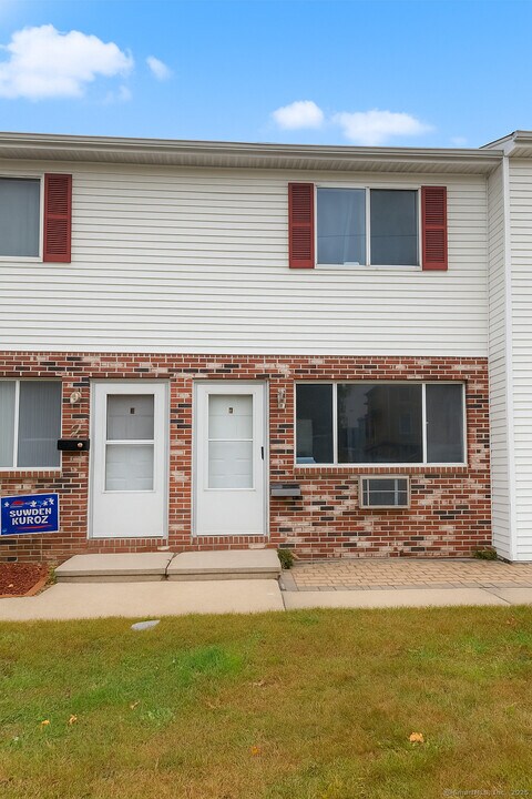 581 Highland Ave in Waterbury, CT - Building Photo