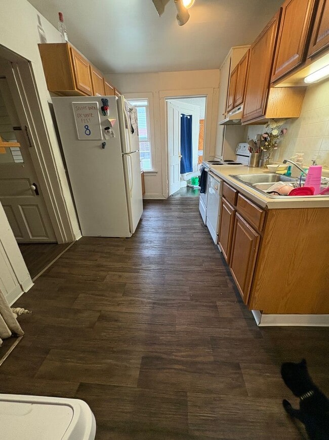 property at 1129 Main St