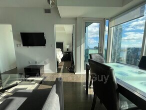 8 The Esplanade in Toronto, ON - Building Photo - Building Photo