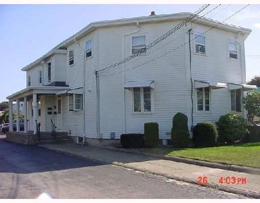 80 Phenix Ave in Cranston, RI - Building Photo