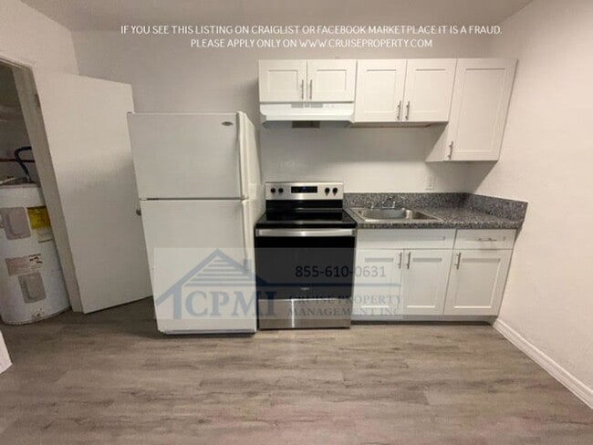 5814 Taylor St in Hollywood, FL - Building Photo - Building Photo