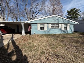 2604 Sheridan Dr in Champaign, IL - Building Photo