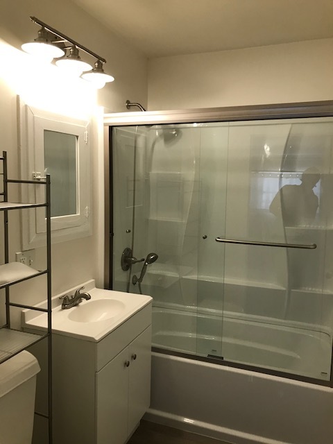 3339 W 27th St, Unit 2 in Los Angeles, CA - Foto de edificio - Building Photo