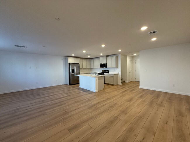 9660 Axel Fls Ave in Las Vegas, NV - Building Photo - Building Photo