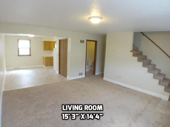 120 Karen Way in Weirton, WV - Building Photo - Building Photo