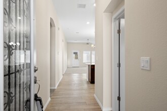 5128 Hector Munoz Dr in El Paso, TX - Building Photo - Building Photo