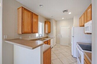 15811 N 74th Dr in Peoria, AZ - Building Photo - Building Photo