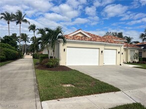 3727 Guadiato Ct in Naples, FL - Building Photo - Building Photo