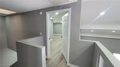 2600 Sidonia Ave in Las Vegas, NV - Building Photo - Building Photo