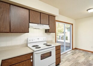 923-925 Rosamond Ave in Akron, OH - Building Photo - Building Photo