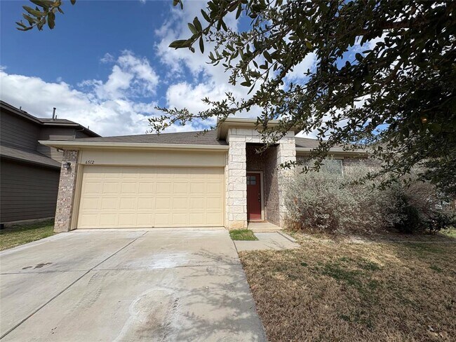 6512 Loretta White Ln in Austin, TX - Building Photo - Building Photo
