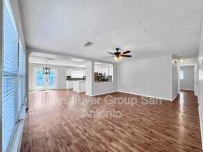 9710 Criswell Creek in San Antonio, TX - Building Photo - Building Photo