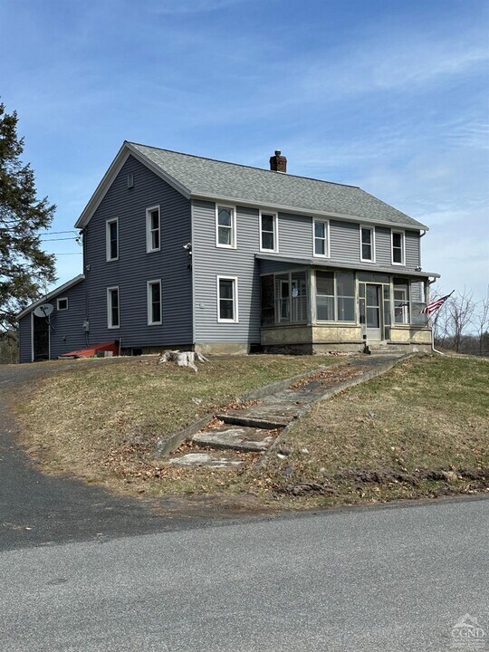 298 Gayhead-Earlton Rd in Earlton, NY - Building Photo
