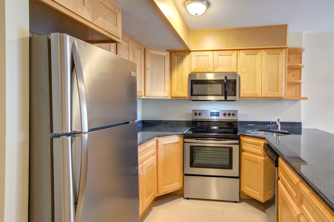 Dwight Garden Apartments