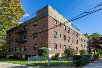 Central Astoria Apartments in Astoria, NY - Building Photo - Building Photo