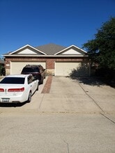 1304 Piedmont Dr in Mansfield, TX - Building Photo - Building Photo