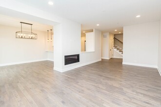 10727 Clock Tower Dr in Countryside, IL - Building Photo - Building Photo