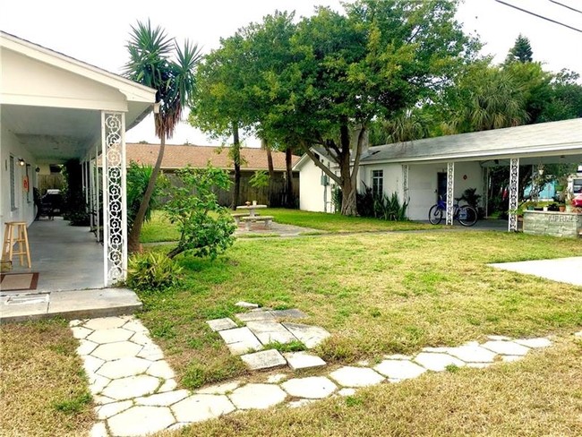 310 78th Ave in St. Petersburg, FL - Building Photo - Other