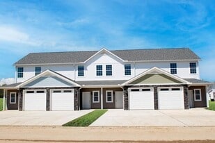 702 Ravine Dr in Sandusky, OH - Building Photo