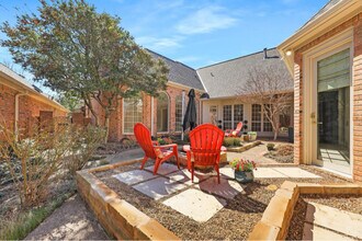 17105 Vista Tree Cir in Dallas, TX - Building Photo - Building Photo