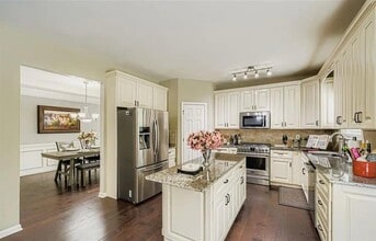 1015 Pebble Creek Trail in Suwanee, GA - Building Photo - Building Photo