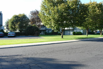 Cedar Meadows in Spokane, WA - Building Photo - Building Photo