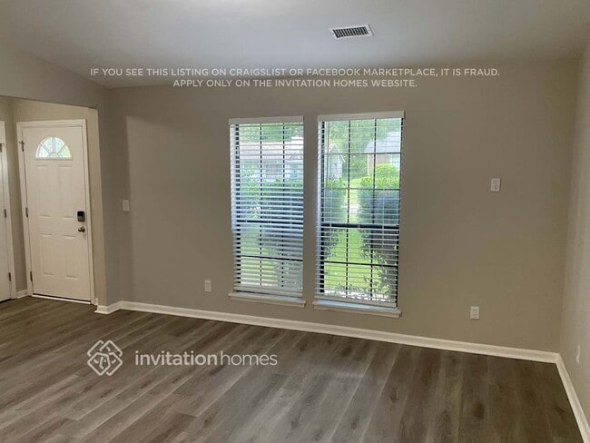 2413 Leslie Brook Dr in Decatur, GA - Building Photo - Building Photo