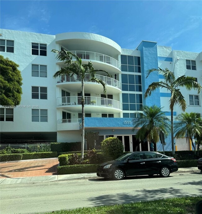 property at 1555 N Treasure Dr