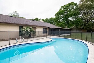 916 Tarawood Ln in Valrico, FL - Foto de edificio - Building Photo