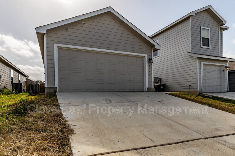 8140 Nube Medina in San Antonio, TX - Building Photo